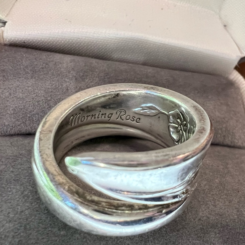 Vintage Silver Wrap Ring with Rose Embossed design. Morning Rose about 7-7.25 - Picture 14 of 17